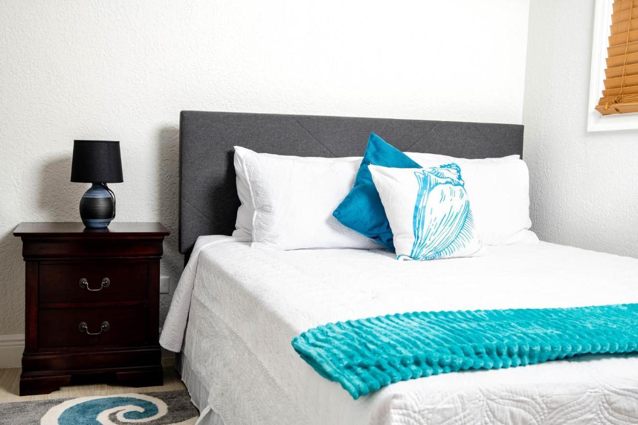 Sheer Bliss Beachview Apt #2 George Town Ngoại thất bức ảnh